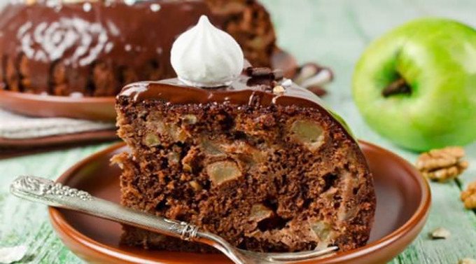 Смачний шоколадний пиріг — так швидко ви ще не готували!