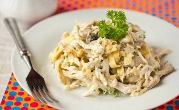 Смачні салати на день народження — готуємо вдома