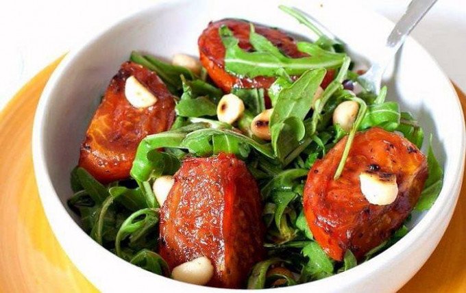 Смачні салати на день народження — готуємо вдома