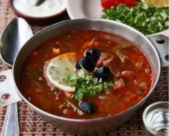 Солянка сборная мясная классическая: Пошаговый рецепт приготовления