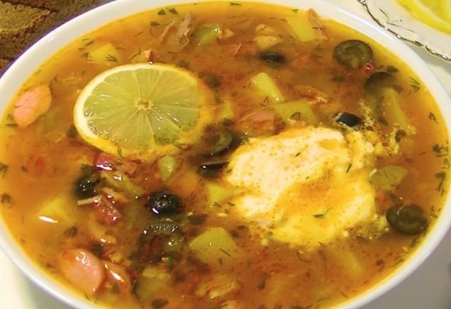 Солянка сборная мясная классическая: Пошаговый рецепт приготовления