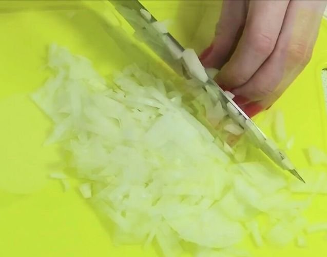 Солянка сборная мясная классическая: Пошаговый рецепт приготовления