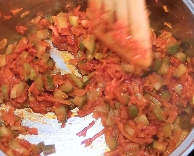 Солянка сборная мясная классическая: Пошаговый рецепт приготовления