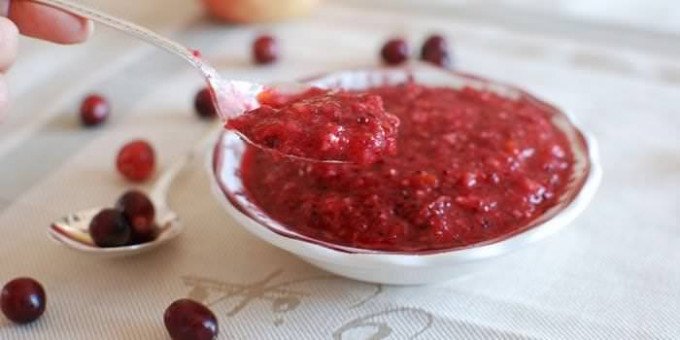 Соус з брусниці до мяса: 10 швидких і смачних рецептів