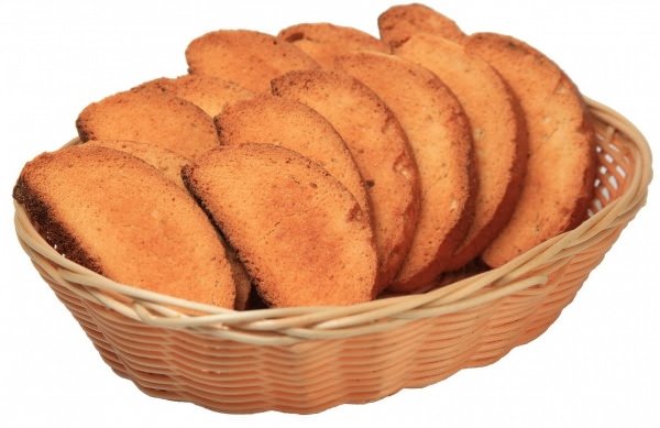 Сухарики з білого хліба в духовці – 7 смачних рецептів