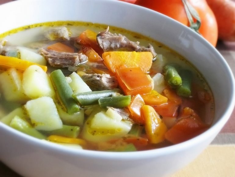 Суп со стручковой фасолью - просто и вкусно, рецепты с курицей, говядиной и мясом, приготовление на бульоне