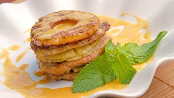 Свинина в кисло-солодкому соусі з ананасами – 5 рецептів приготування