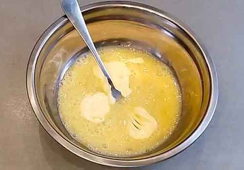 Тарталетки з куркою та грибами на закуску у духовці