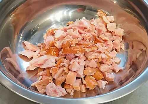 Тарталетки з куркою та грибами на закуску у духовці