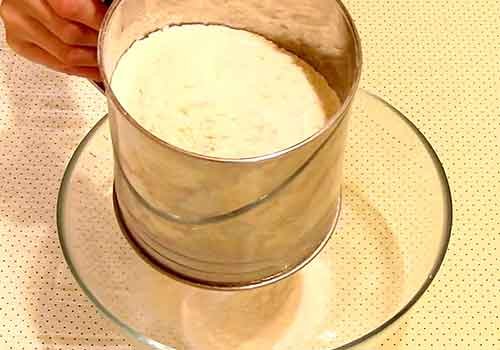 Тарталетки з куркою та грибами на закуску у духовці