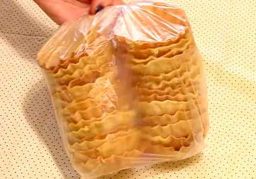 Тарталетки з куркою та грибами на закуску у духовці