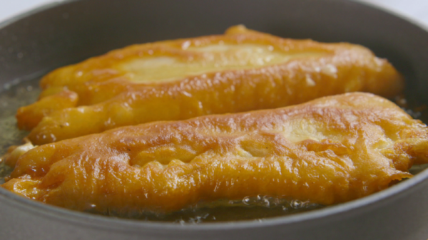 Тріска в клярі на сковороді – 7 рецептів приготування