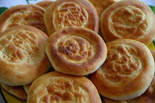 Узбецький коржик – 5 рецептів, як приготувати в домашніх умовах