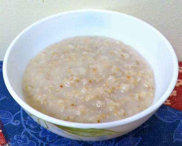 Вівсяна каша на воді: 5 кращих рецептів