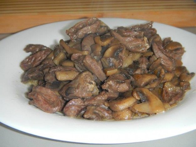 Як готувати курячі сердечка — 15 кращих рецептів