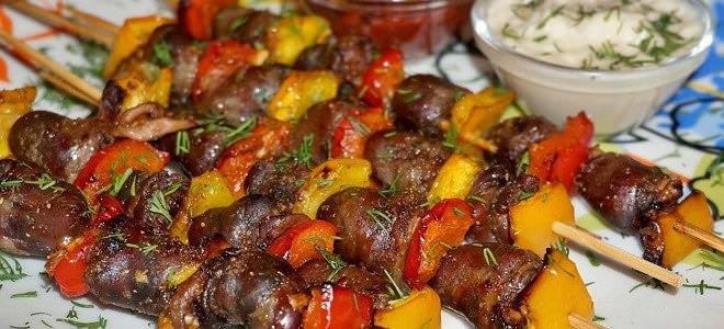 Як готувати курячі сердечка — 15 кращих рецептів