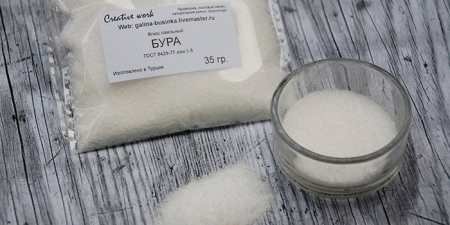 Як прибрати траву між тротуарною плиткою термічною обробкою та механічним методом