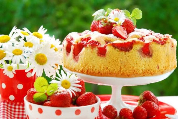 Як приготувати бісквіт: 7 смачних рецептів