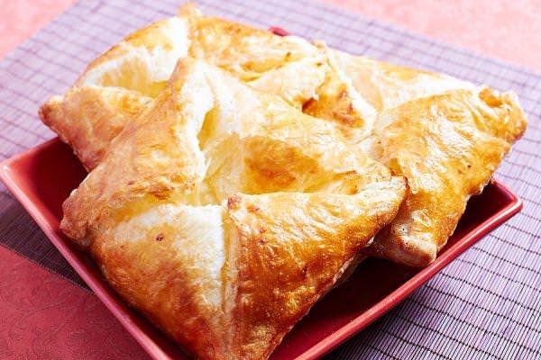 Як приготувати хачапурі: 6 найприємніших сполучень