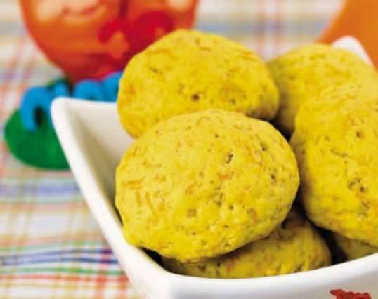 Як приготувати морквяний пиріг швидко і просто?