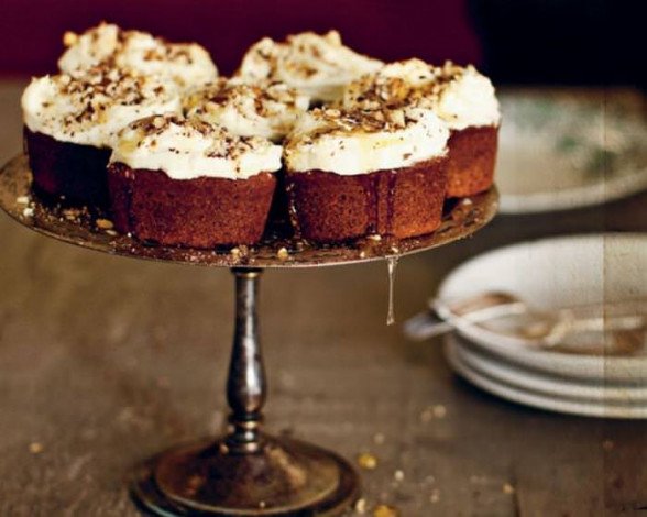 Як приготувати морквяний пиріг швидко і просто?