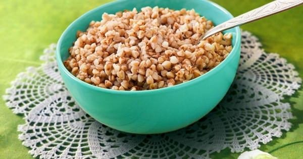 Як варити гречку на воді в каструлі?