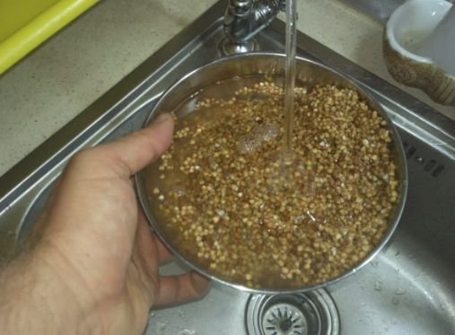 Как варить рассыпчатую гречку на воде в кастрюле: правильный пошаговый рецепт