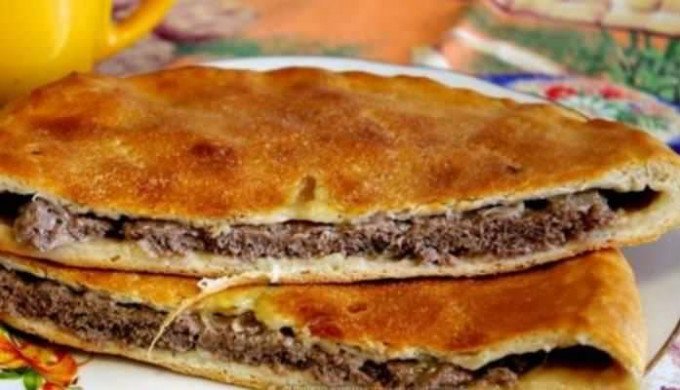 Як замісити тісто для осетинських пирогів з начинкою?