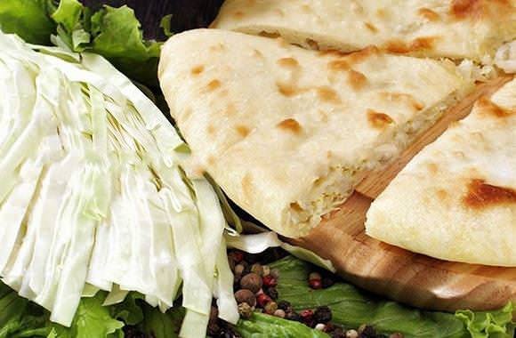 Як замісити тісто для осетинських пирогів з начинкою?