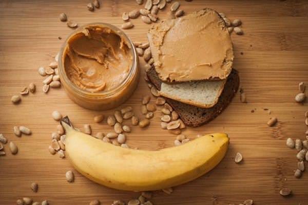 Як зробити арахісову пасту в домашніх умовах: 7 рецептів