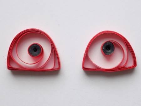 Як зробити божу корівку з паперових смужок: просто, доступно, з детальними фото