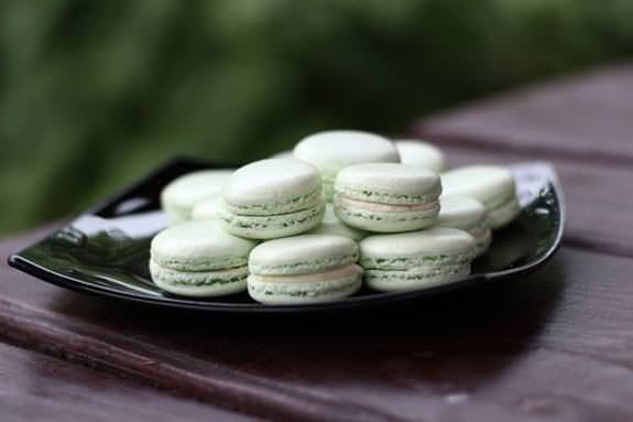 Як зробити макаруни: 7 вишуканих рецептів