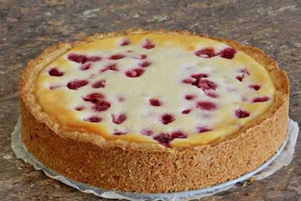 Яскравий пиріг з брусницею за 20 хвилин!