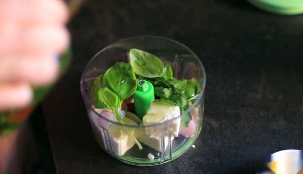 Закуски на день рождения: 11 простых и вкусных рецептов