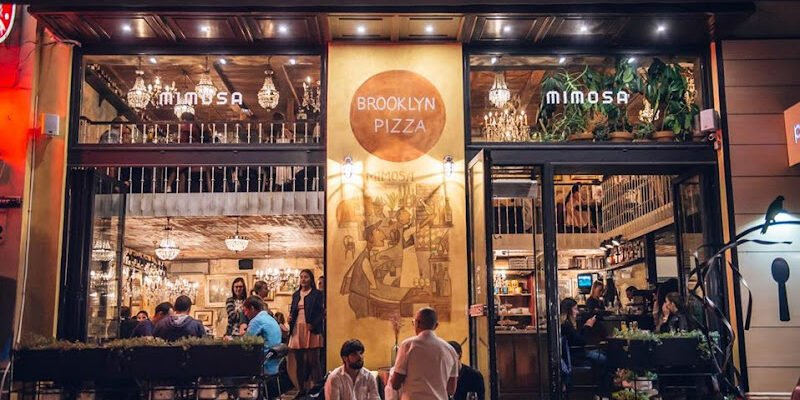 Піцерія в Києві: легендарна мімоза та інші смаки!