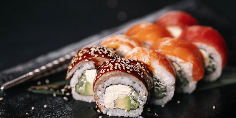 Доставка Їжі: Premium суші та роли з Hirosaki Japan