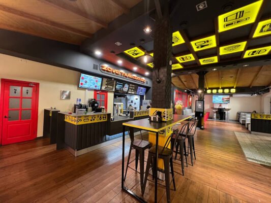 Кафе Street Food Zavernulli: Одеса, Королева 60/1