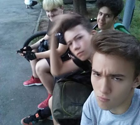 “Ресторан шаурми у Вінниці: найкраща ТРОурма в місті”