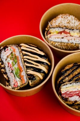 Доставка Їжі у Львові: суші та піца від Smaki-maki