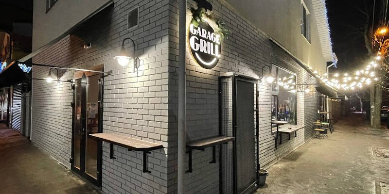Заклад швидкого харчування Garage Grill у Вінниці