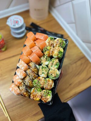 Доставка суші Житомир: швидко та смачно від Sushizoom