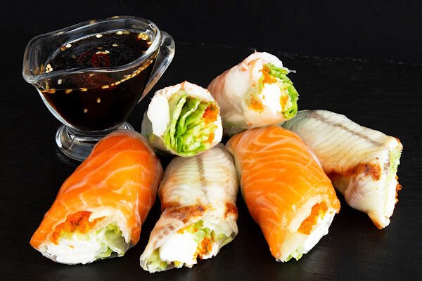Доставка їжі у Львові від Hamaya Sushi – смак Японії