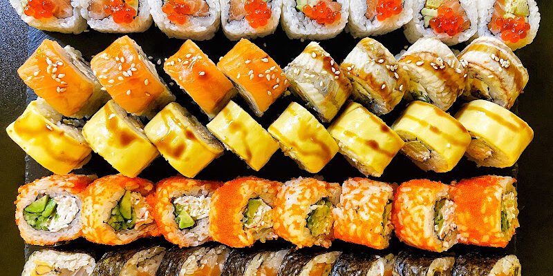 Ресторан суші в Одесі: Унікальні Emoji-суші страви