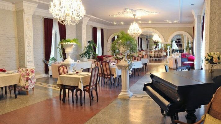 Ресторан Franciszek Romaszkan в Івано-Франківську