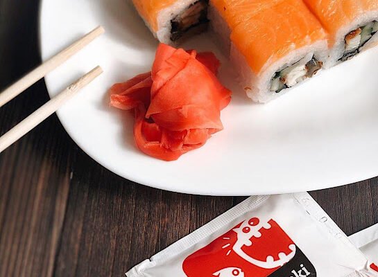 Доставка їжі Житомир: суші та піца від Smaki-maki