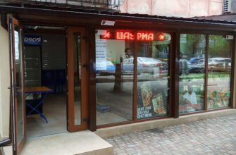 Шаурма у Рамі: Вулична їжа в Одесі на кіоску