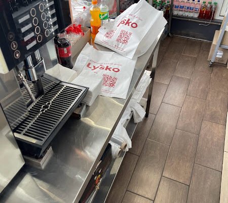 Lysko ПЕРШИЙ КЕБАБ-DRIVE: Заклад швидкого харчування у Львові