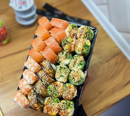 Суші «на винос» у Львові: Sushizoom – швидко і смачно