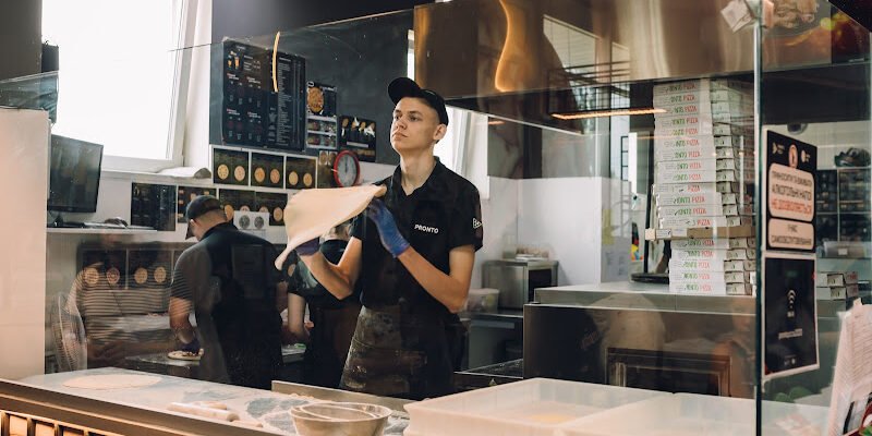 Доставка піци у Львові – Pronto Pizza та Sushi