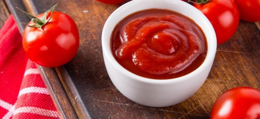 Домашній кетчуп на зиму: покроковий рецепт з помідорів для зберігання Домашній кетчуп на зиму: покроковий рецепт з помідорів для зберігання
